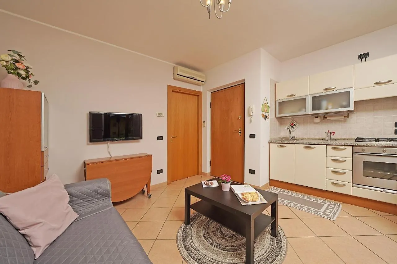 Gardagate - Appartamento Il Giardino Romantico Sirmione 0*,