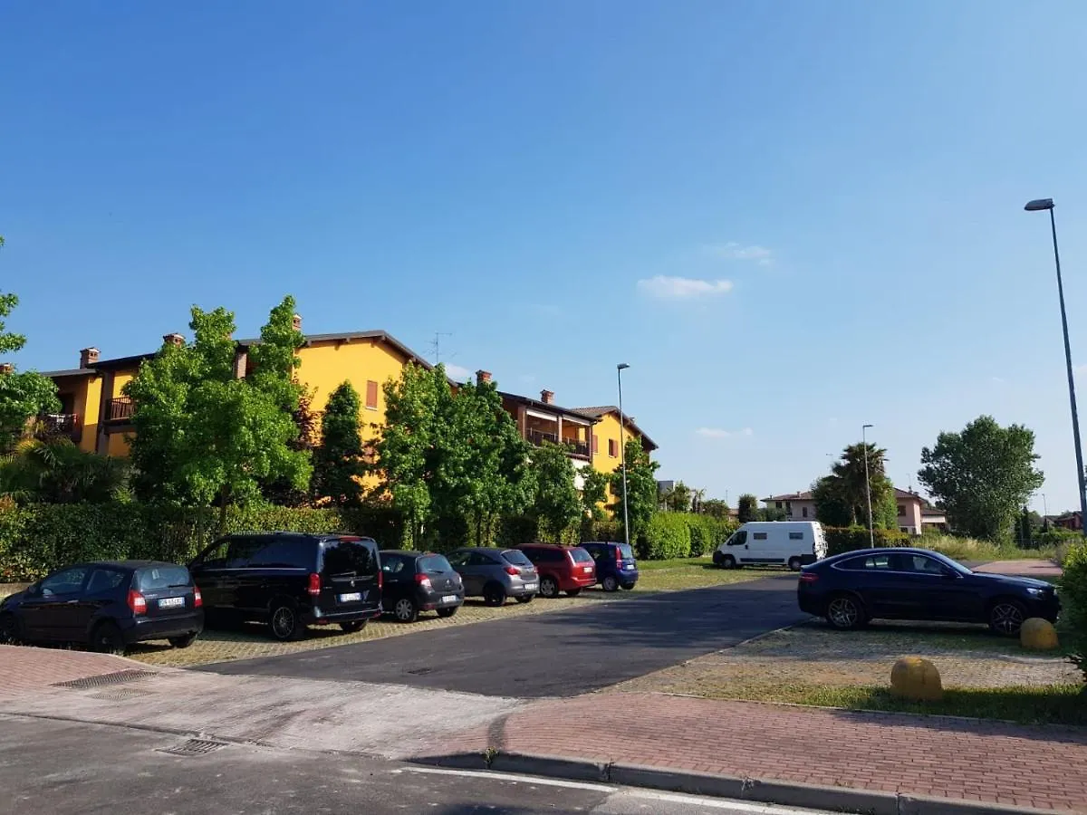 Apartment Gardagate - Appartamento Il Giardino Romantico Sirmione